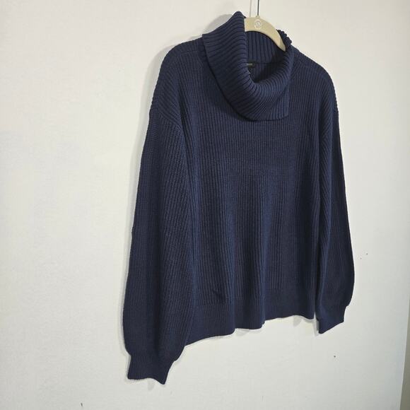 Talbot Women's Shaker Stitch Split Neck Sweater. Size Medium - Picture 4 of 8